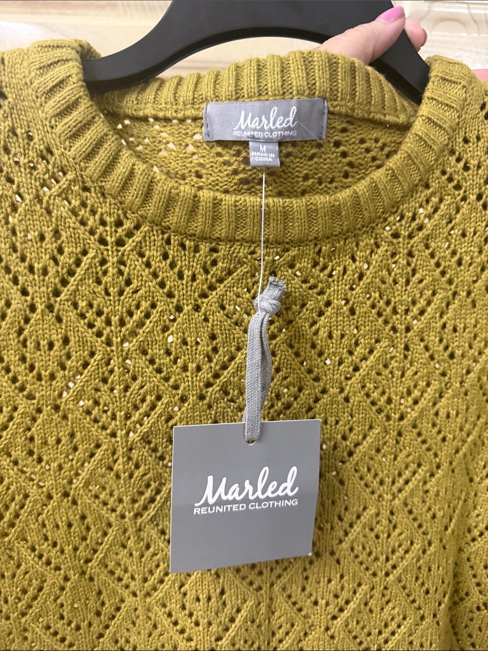 Marled Olive Knit Eyelet Short Sleeve Top - Picture 3 of 3